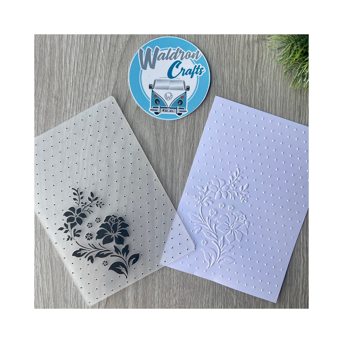 Carpeta Embossing Puntos + Flor