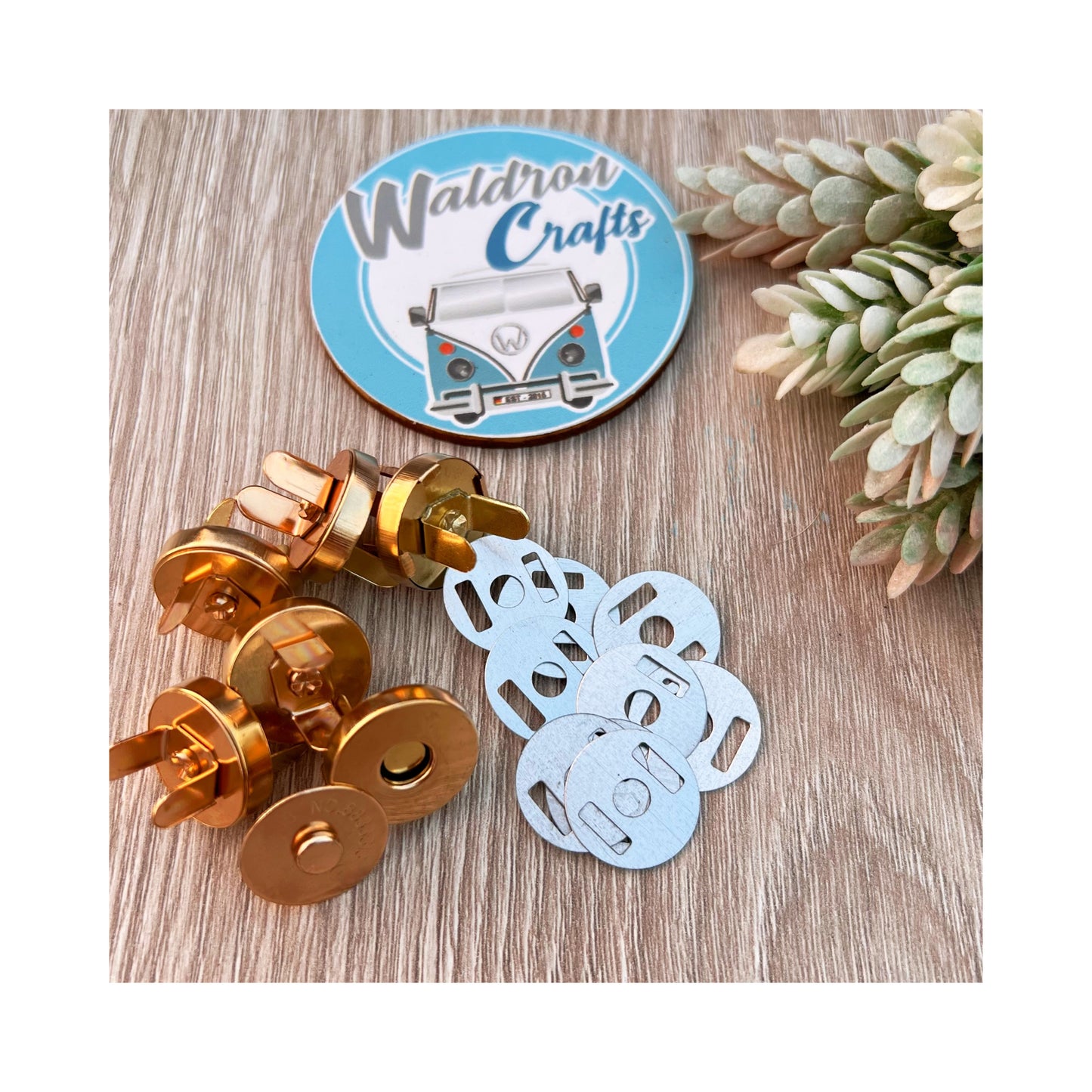 Broche Magnético Dorado Set x 6